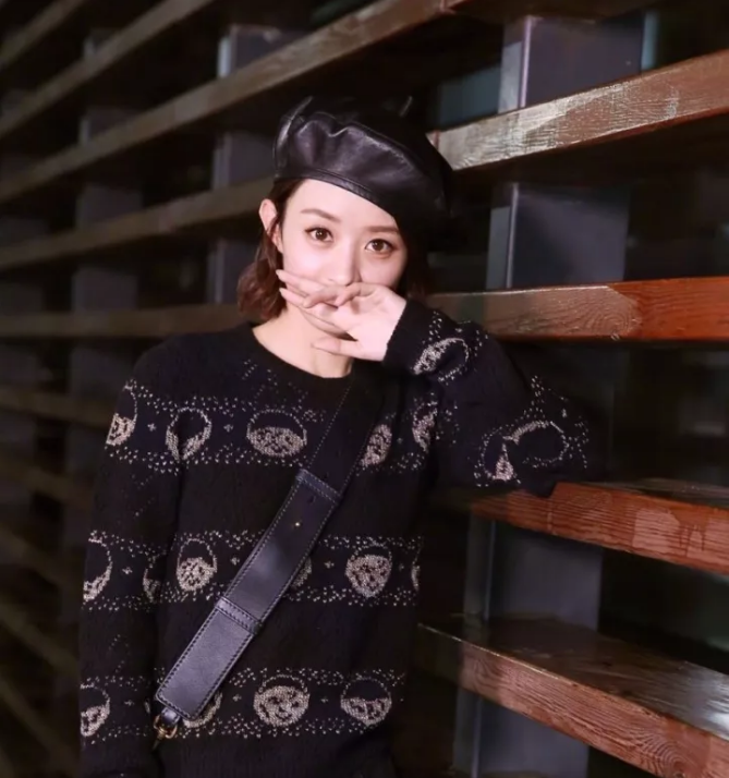 今年秋冬最chic！原來短發(fā)和帽子這么配??！